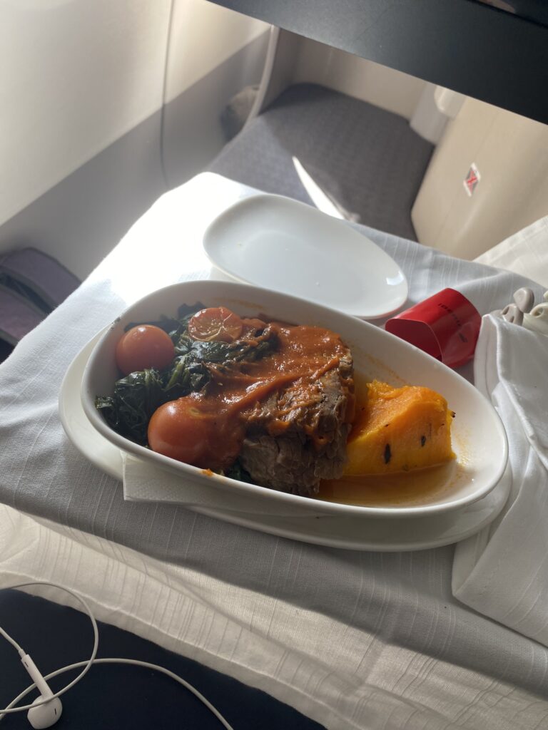 Plato principal de almuerzo en Iberia Business
